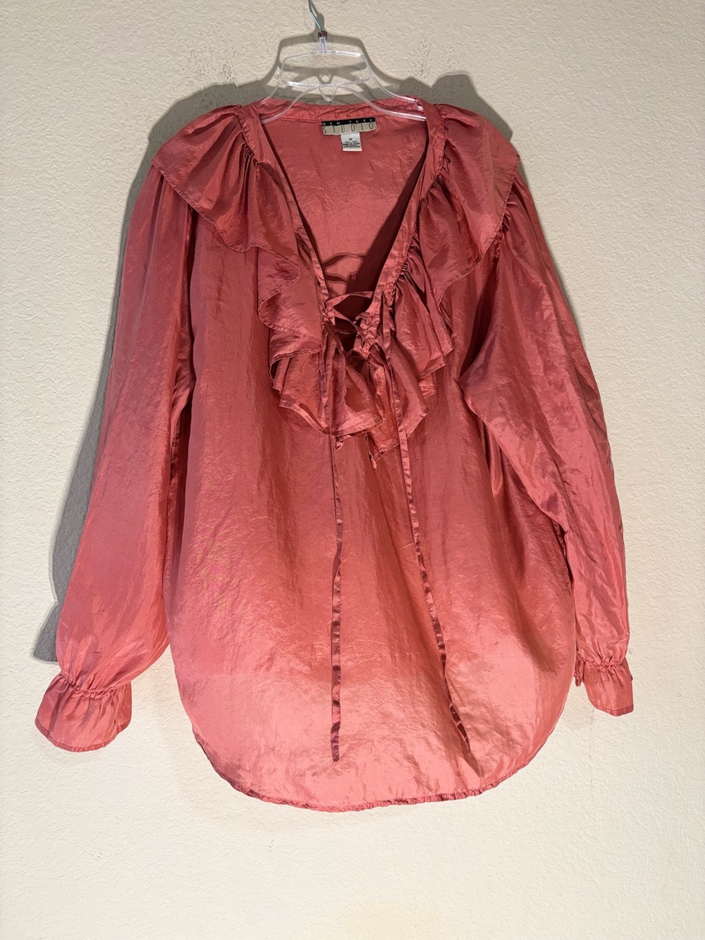 Vintage New York Studio 80s Women's 100% Silk Pink Ruffle Blouse Romantic Style